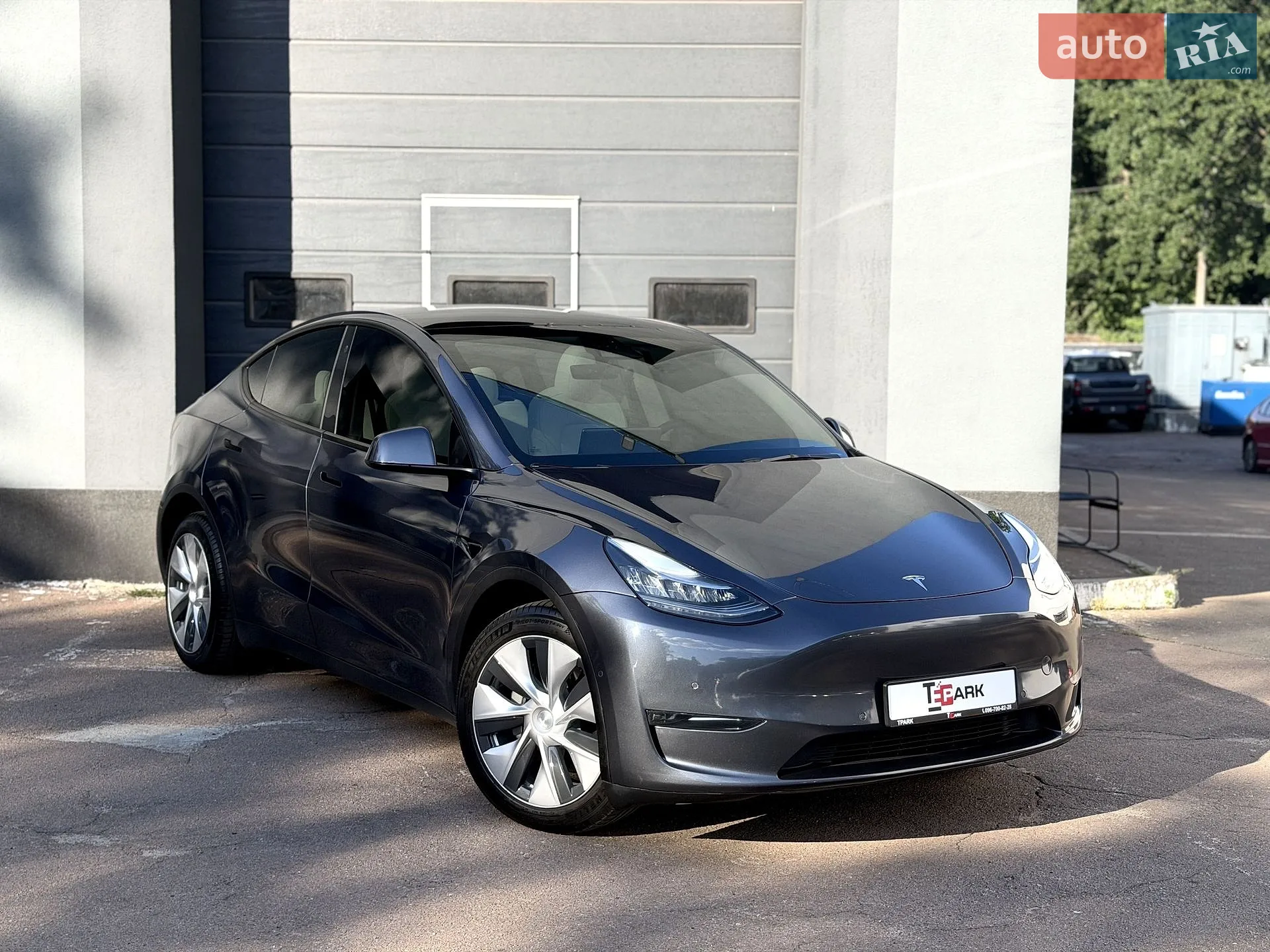 Tesla Model Y, 2022