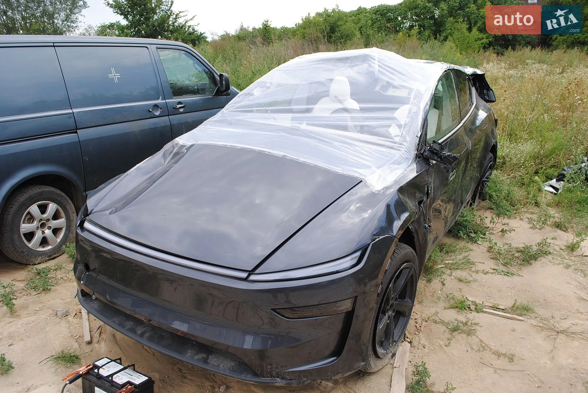 Tesla Model Y, 2025