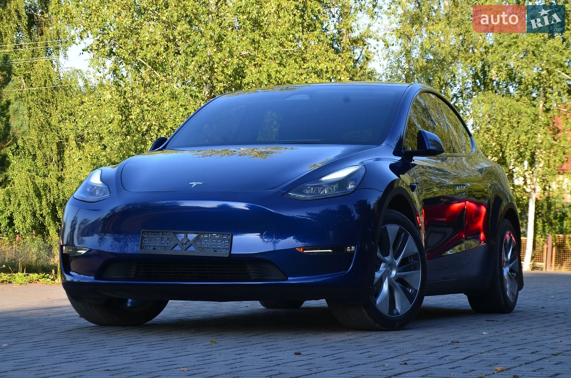Tesla Model Y, 2024