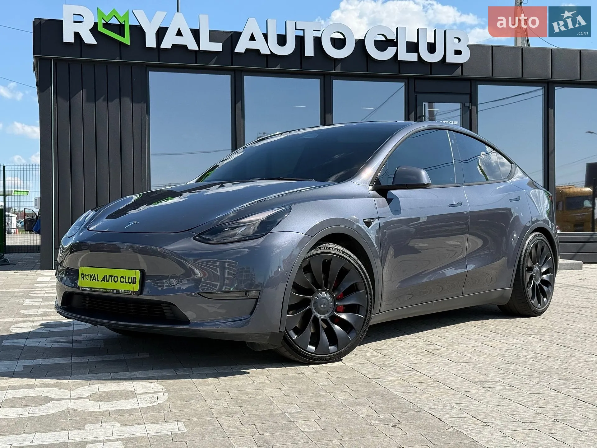 Tesla Model Y, 2022