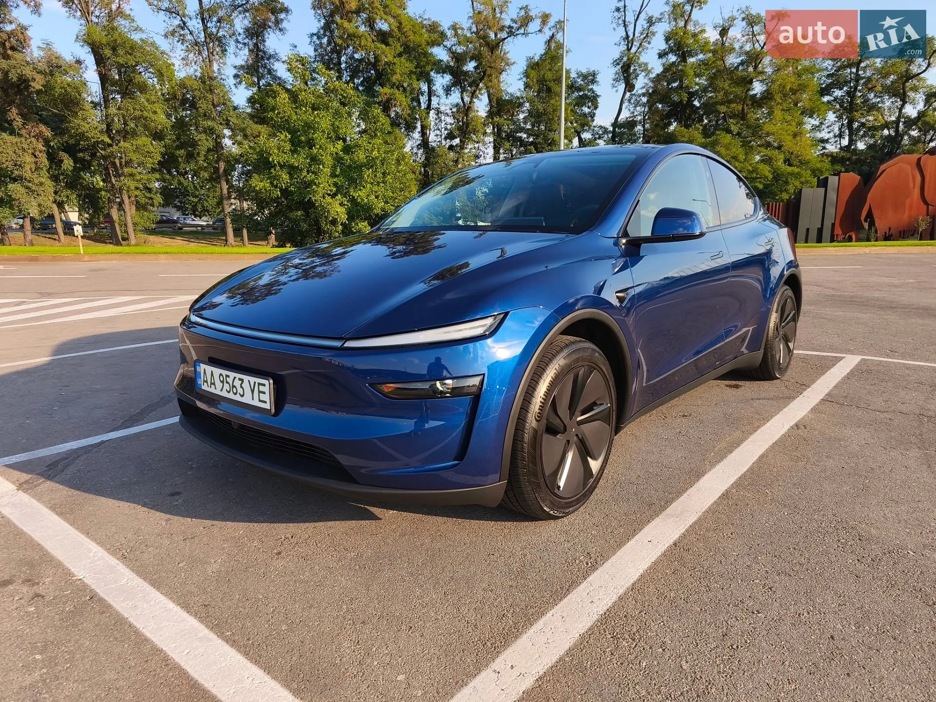 Tesla Model Y, 2025
