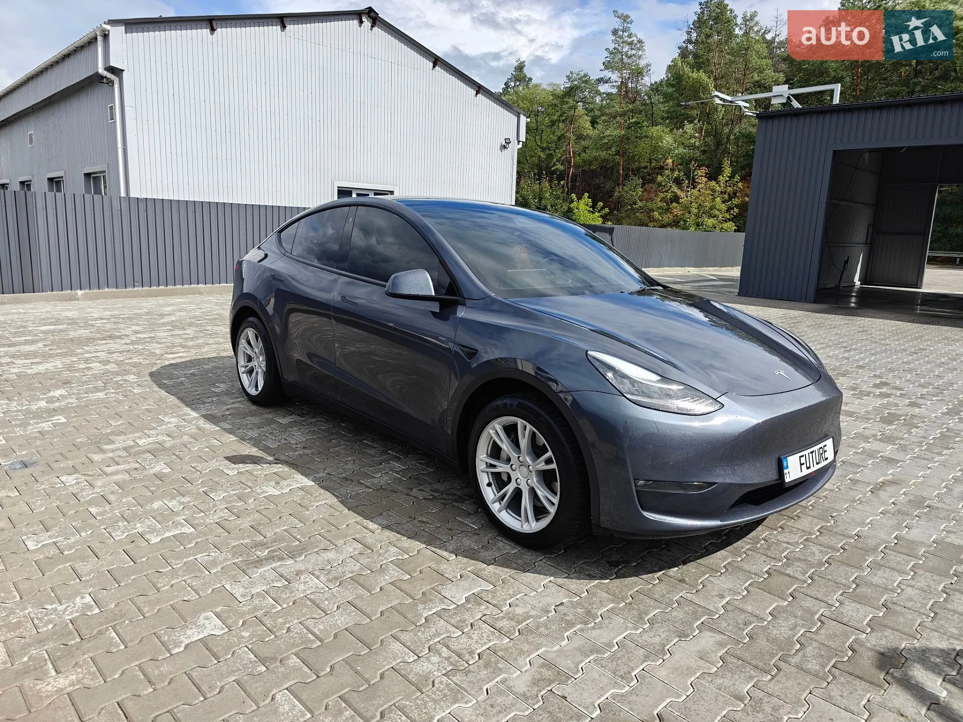Tesla Model Y, 2021