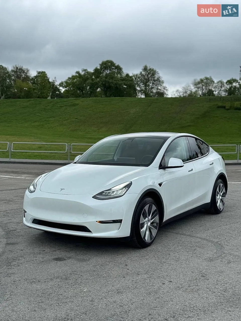 Tesla Model Y, 2020