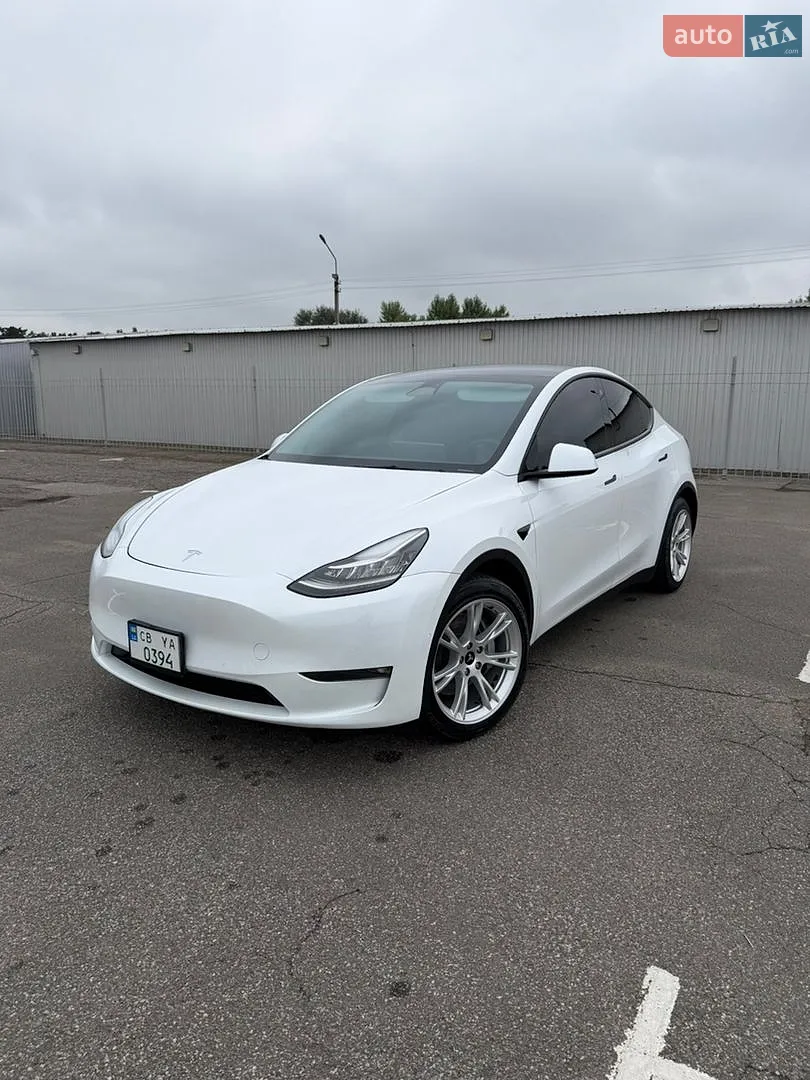 Tesla Model Y, 2021
