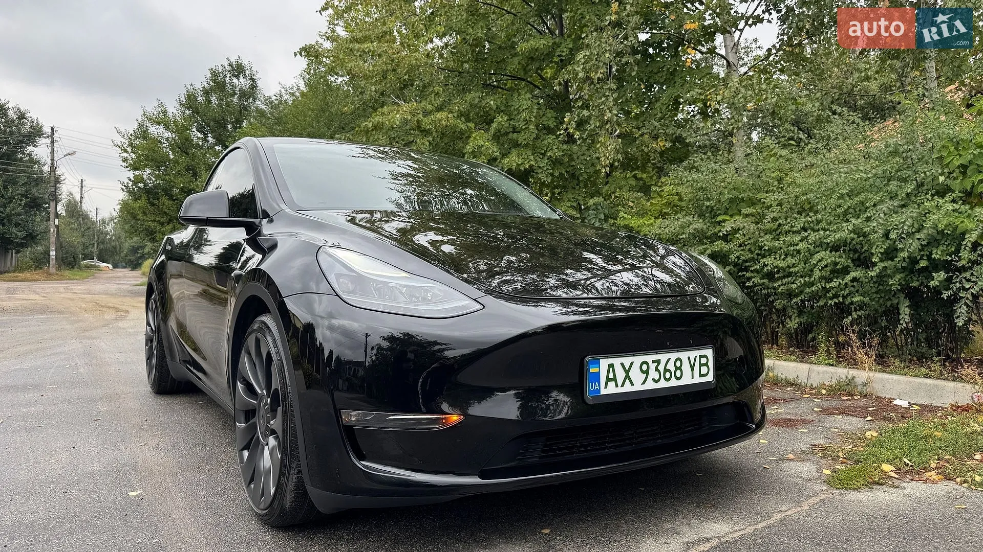Tesla Model Y, 2024