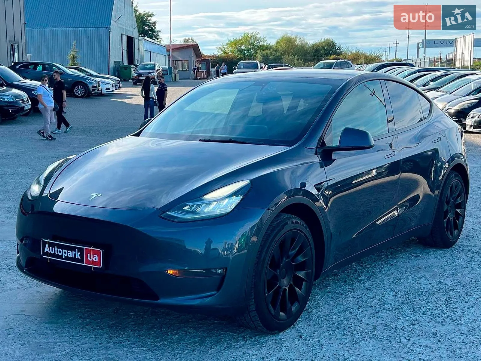 Tesla Model Y, 2021