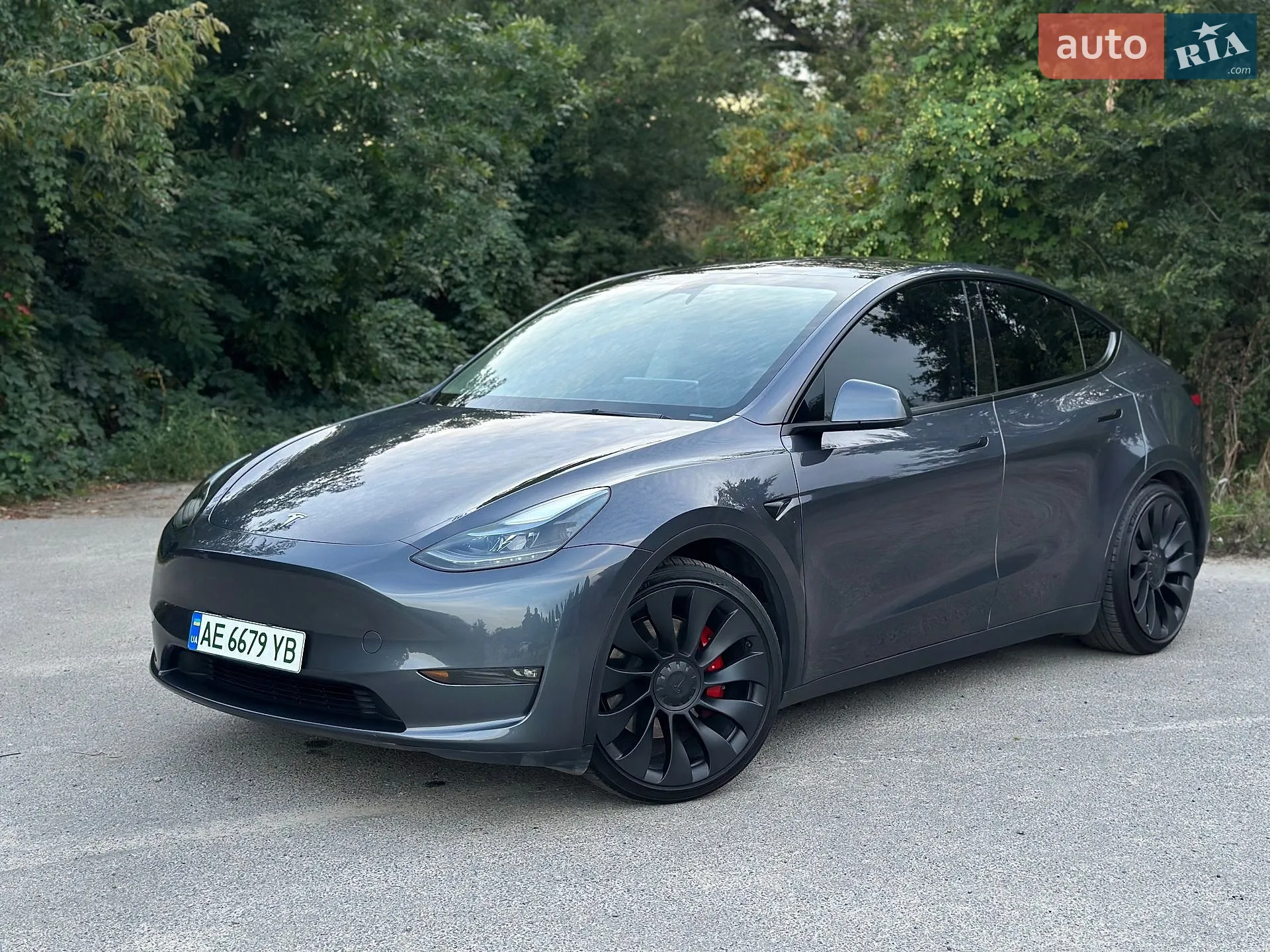 Tesla Model Y, 2023