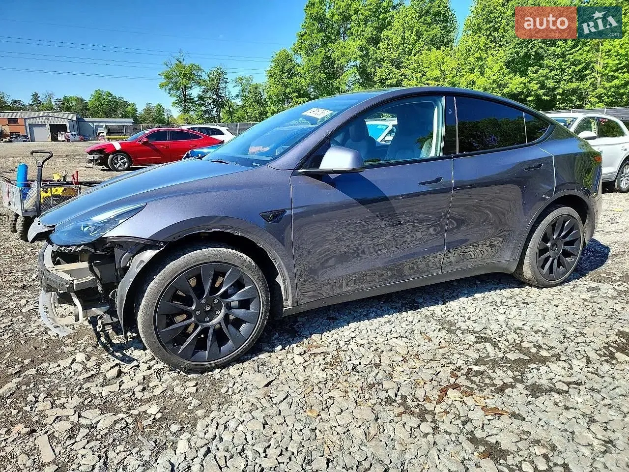 Tesla Model Y, 2023