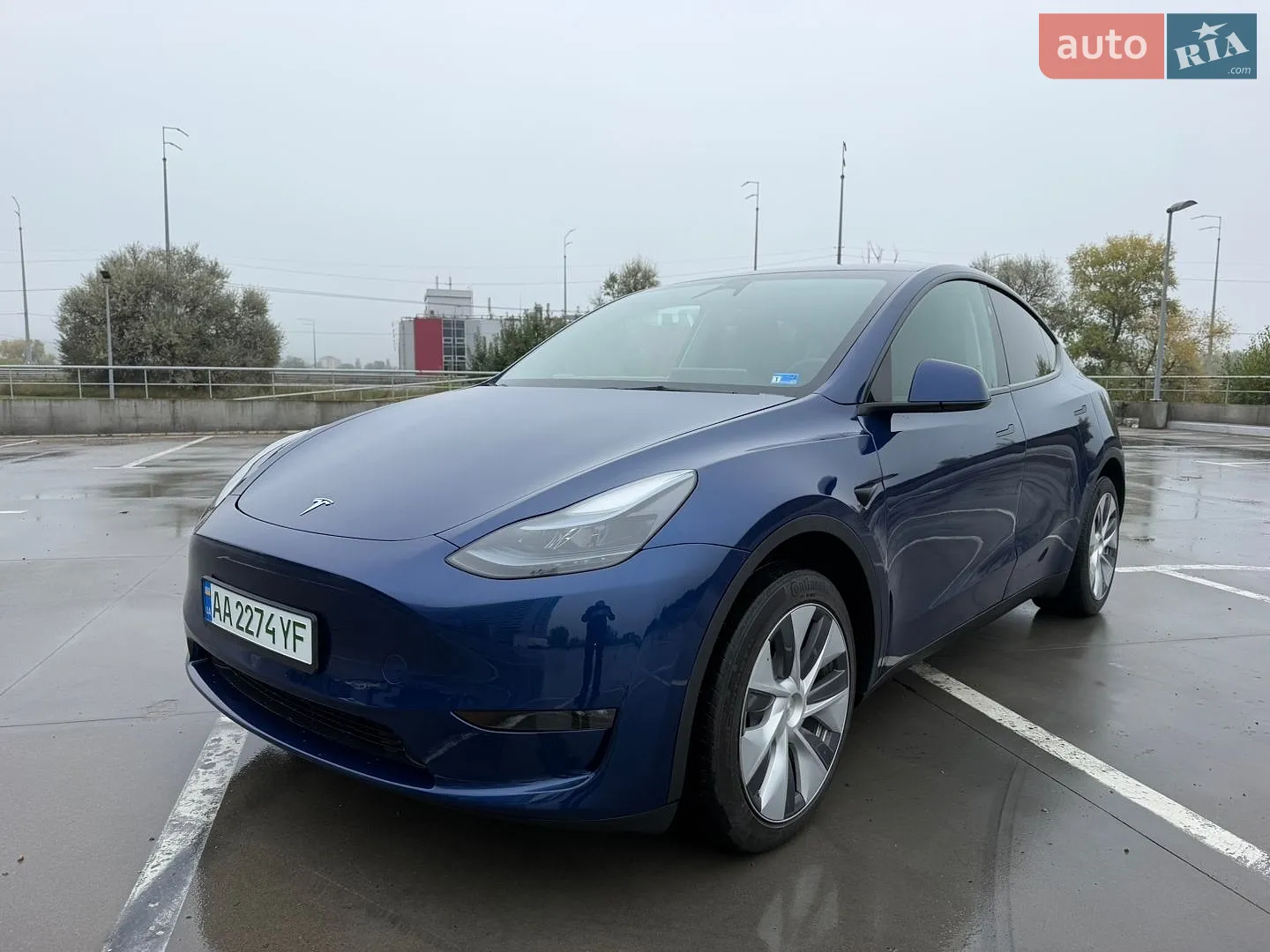 Tesla Model Y, 2024