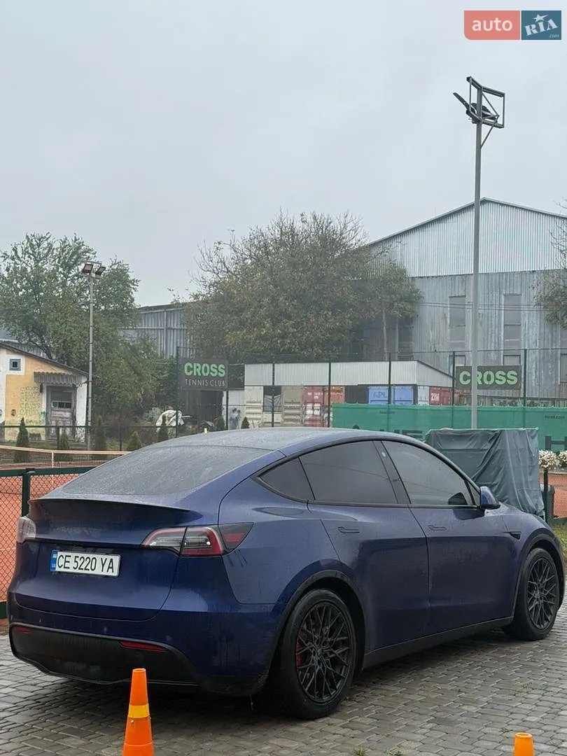 Tesla Model Y, 2022