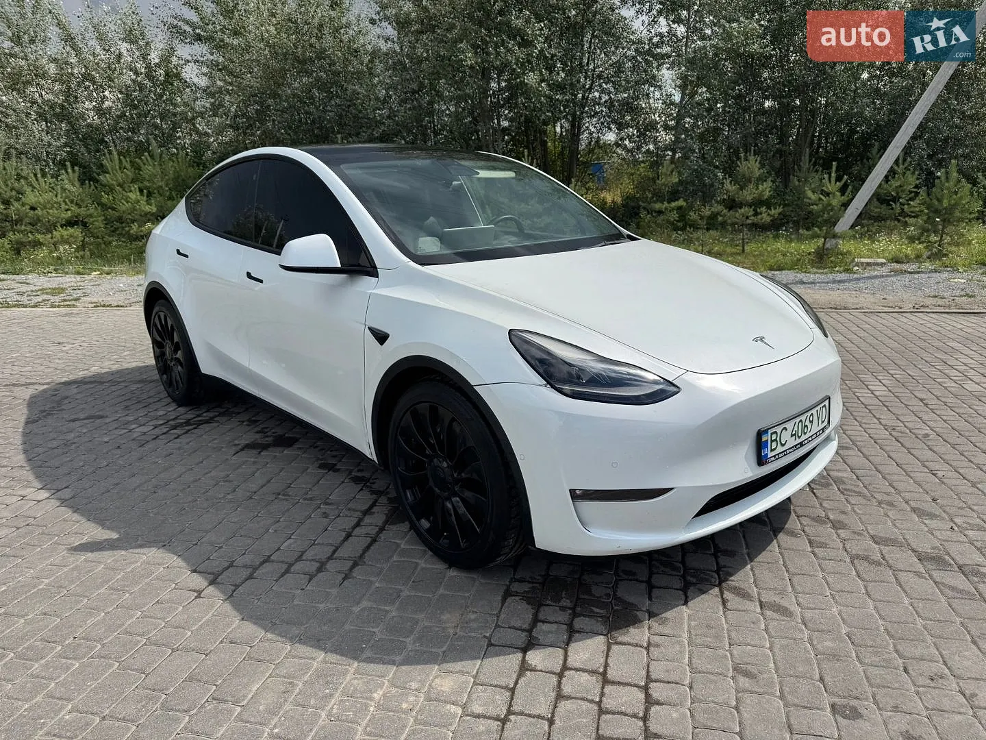 Tesla Model Y, 2021