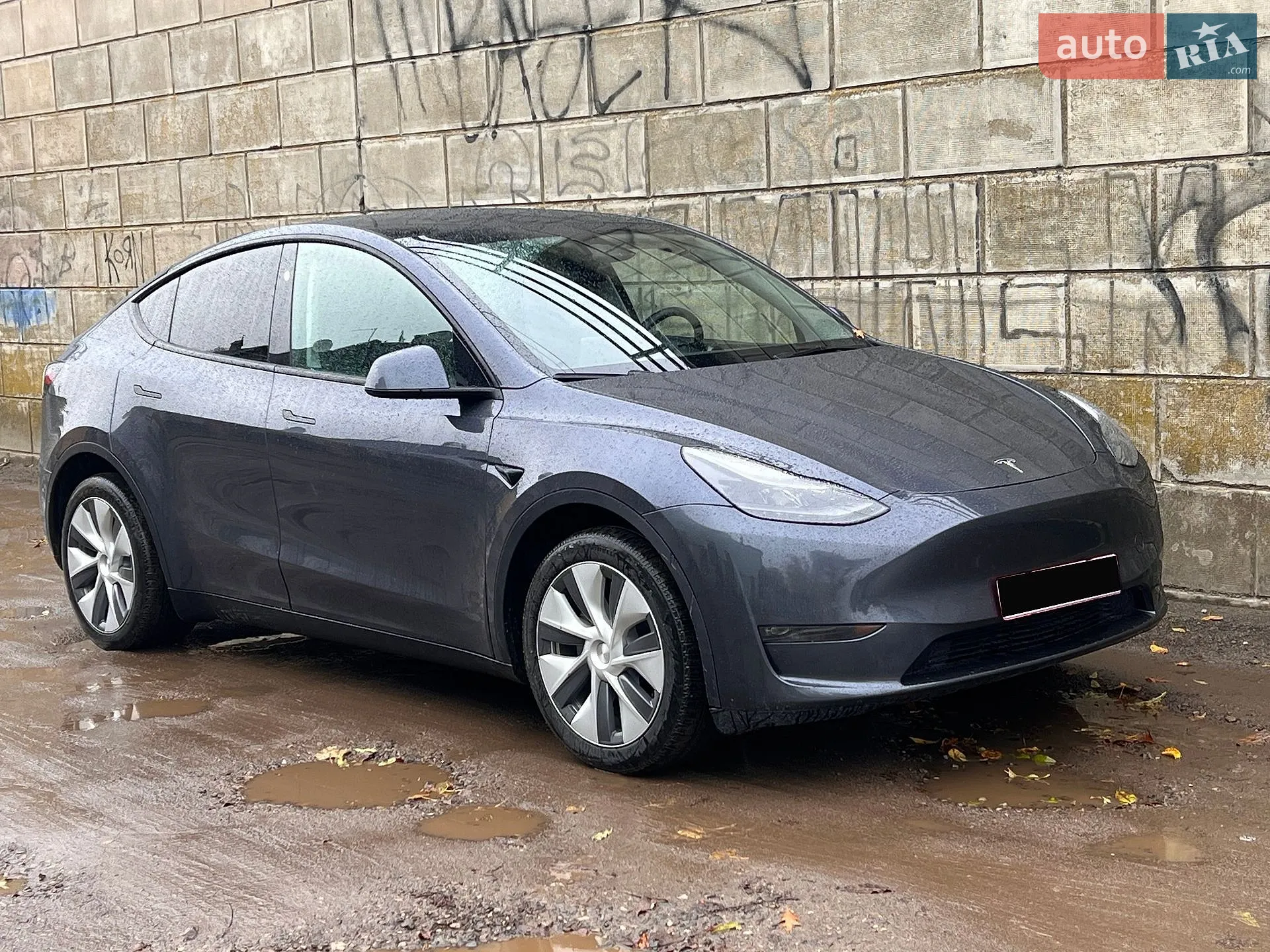 Tesla Model Y, 2023