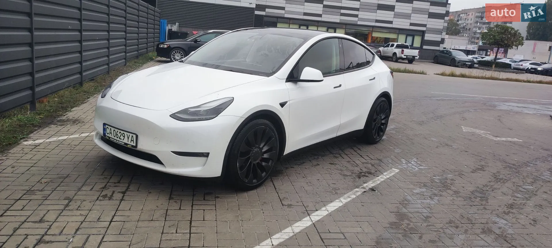 Tesla Model Y, 2021