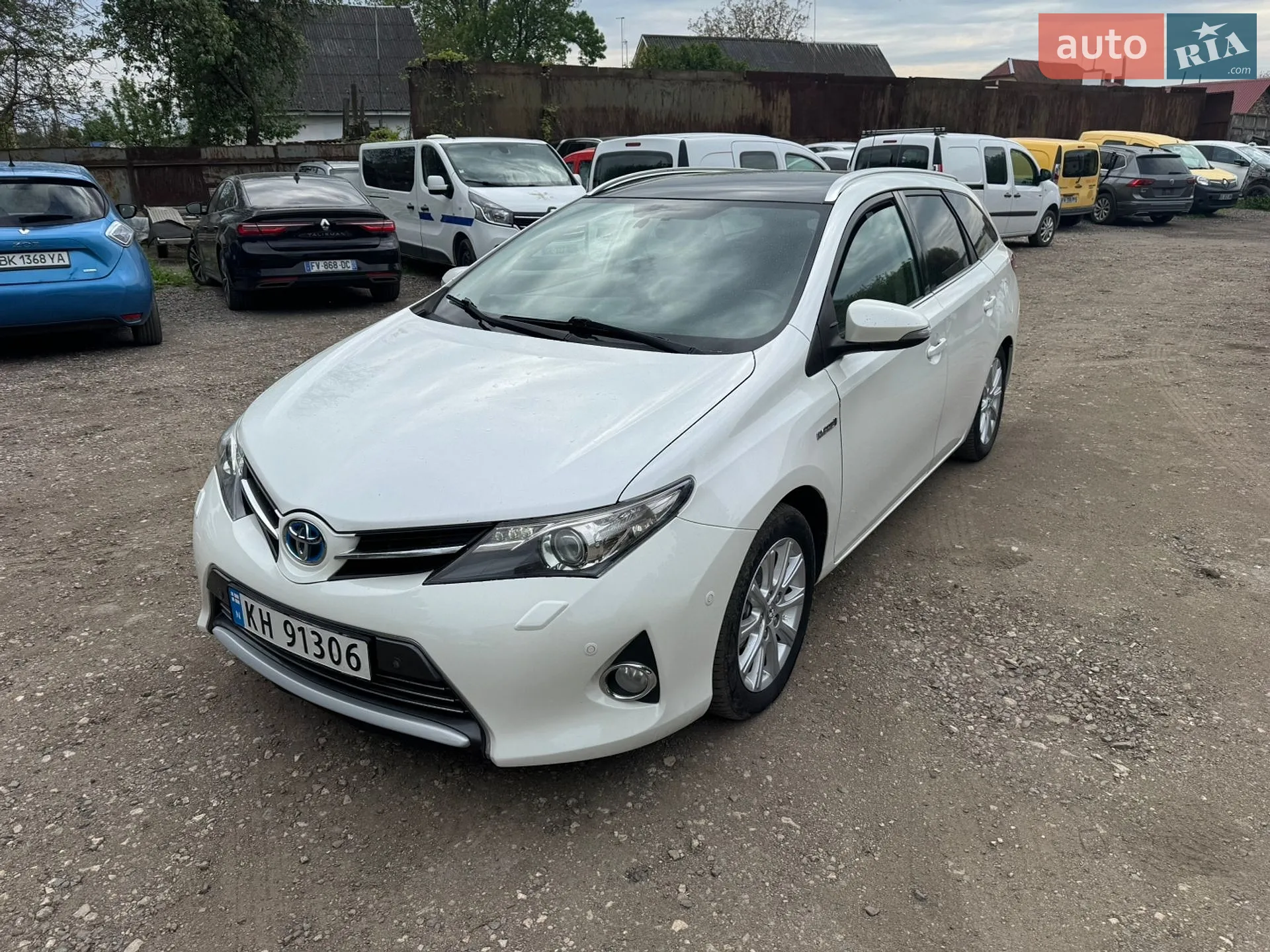Toyota Auris, 2013