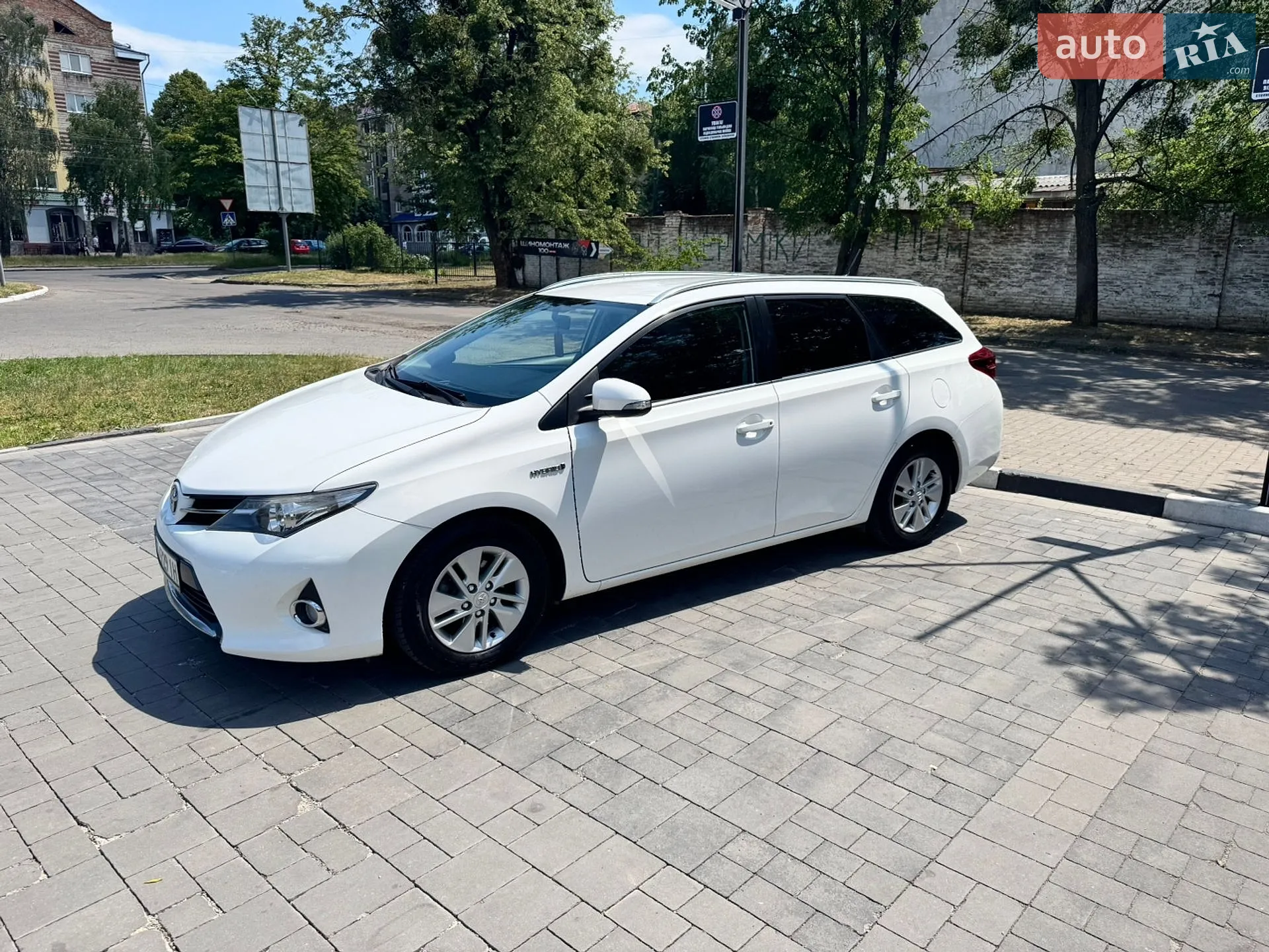 Toyota Auris, 2014