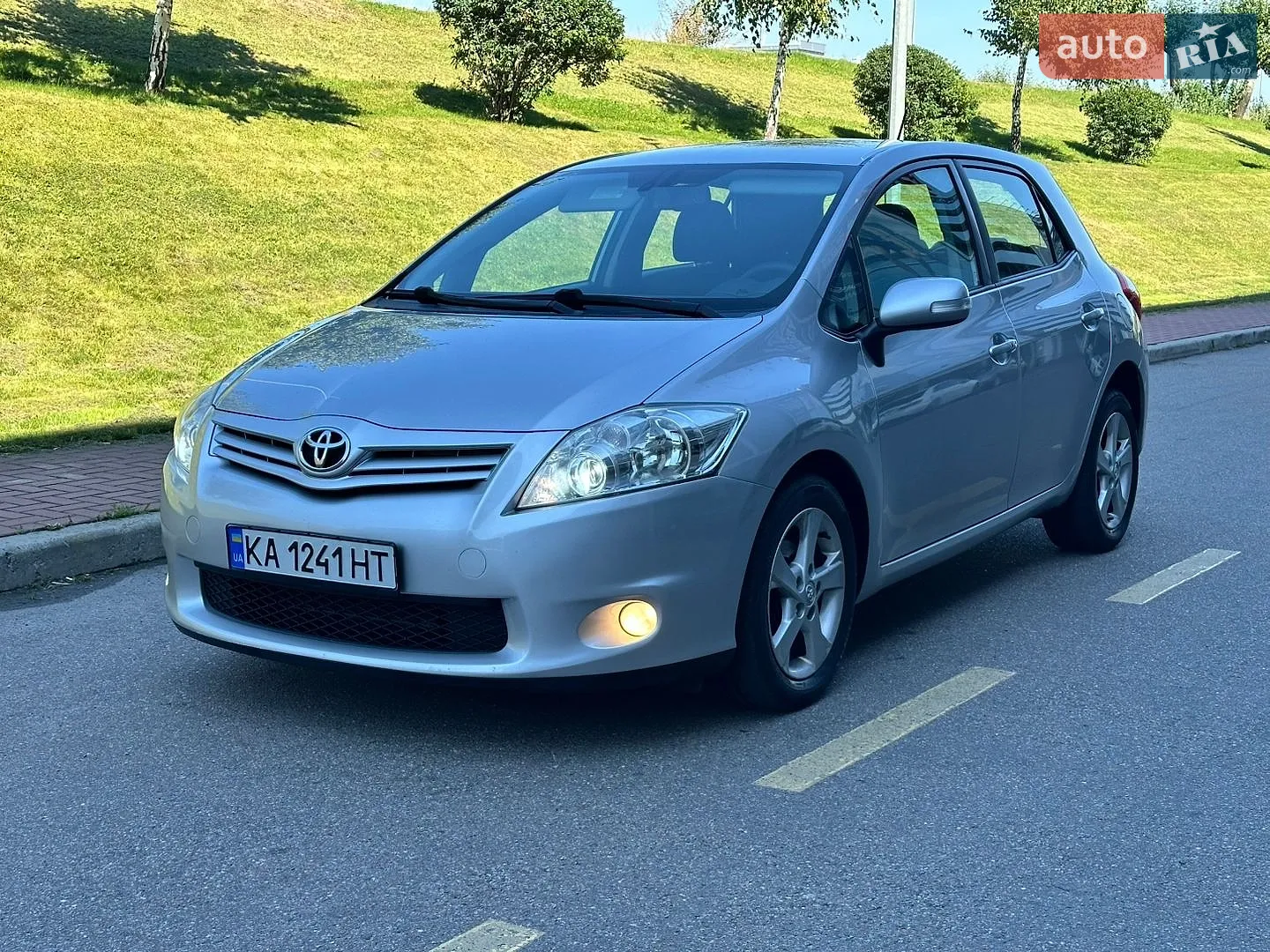 Toyota Auris, 2011