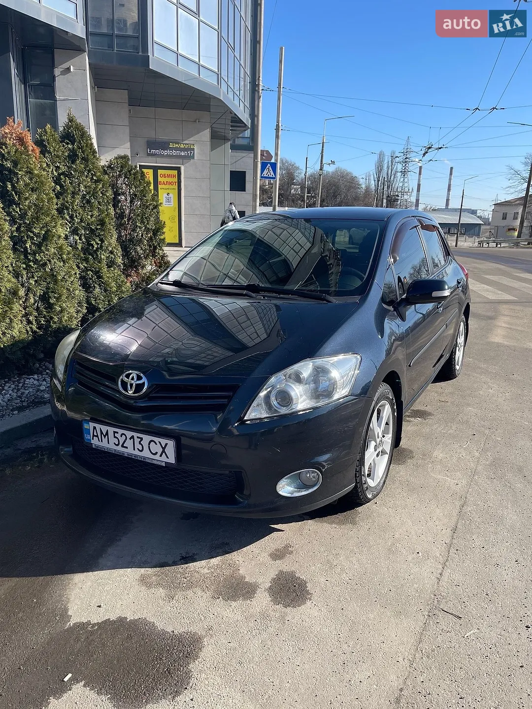 Toyota Auris, 2012