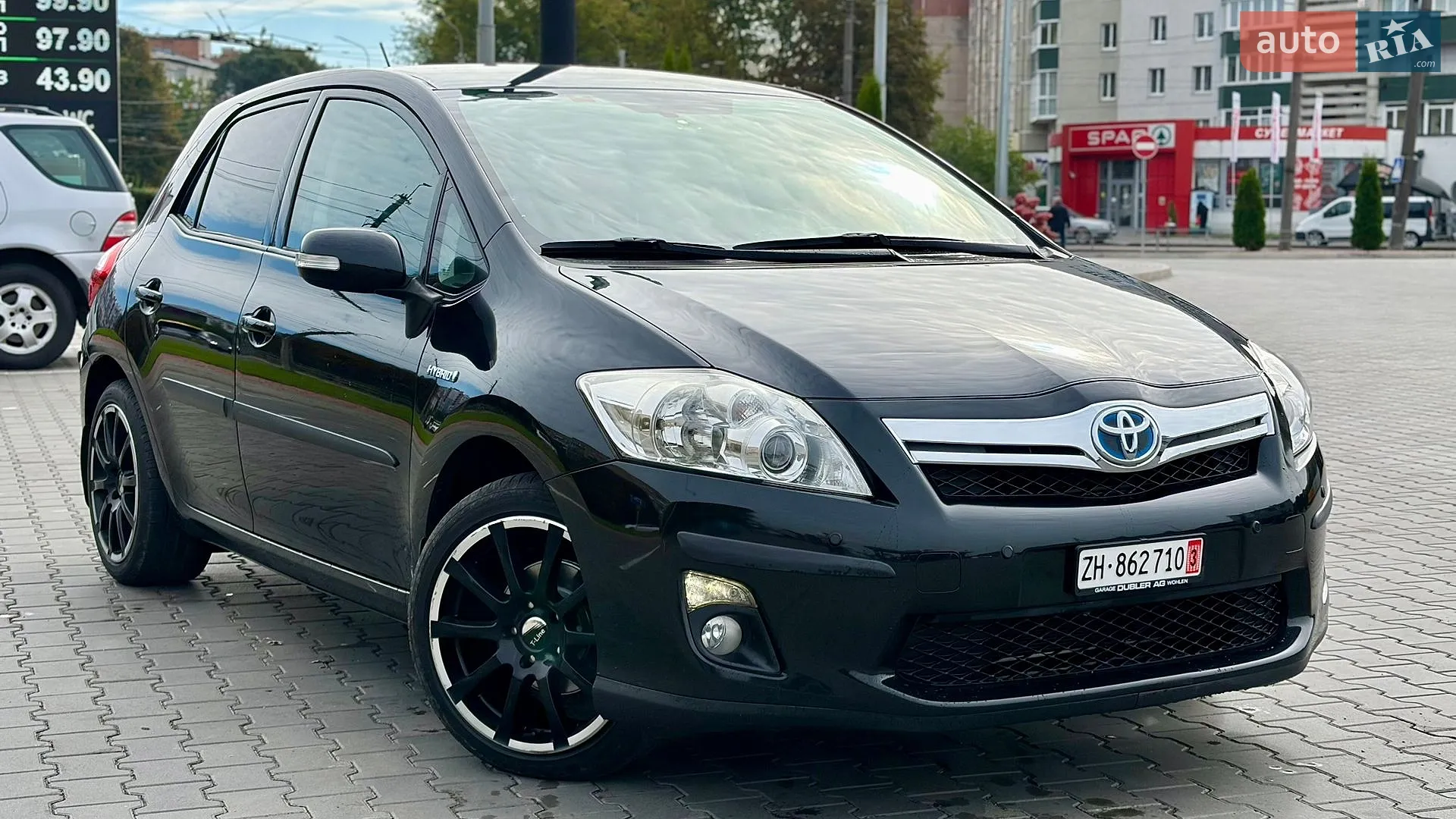 Toyota Auris, 2011