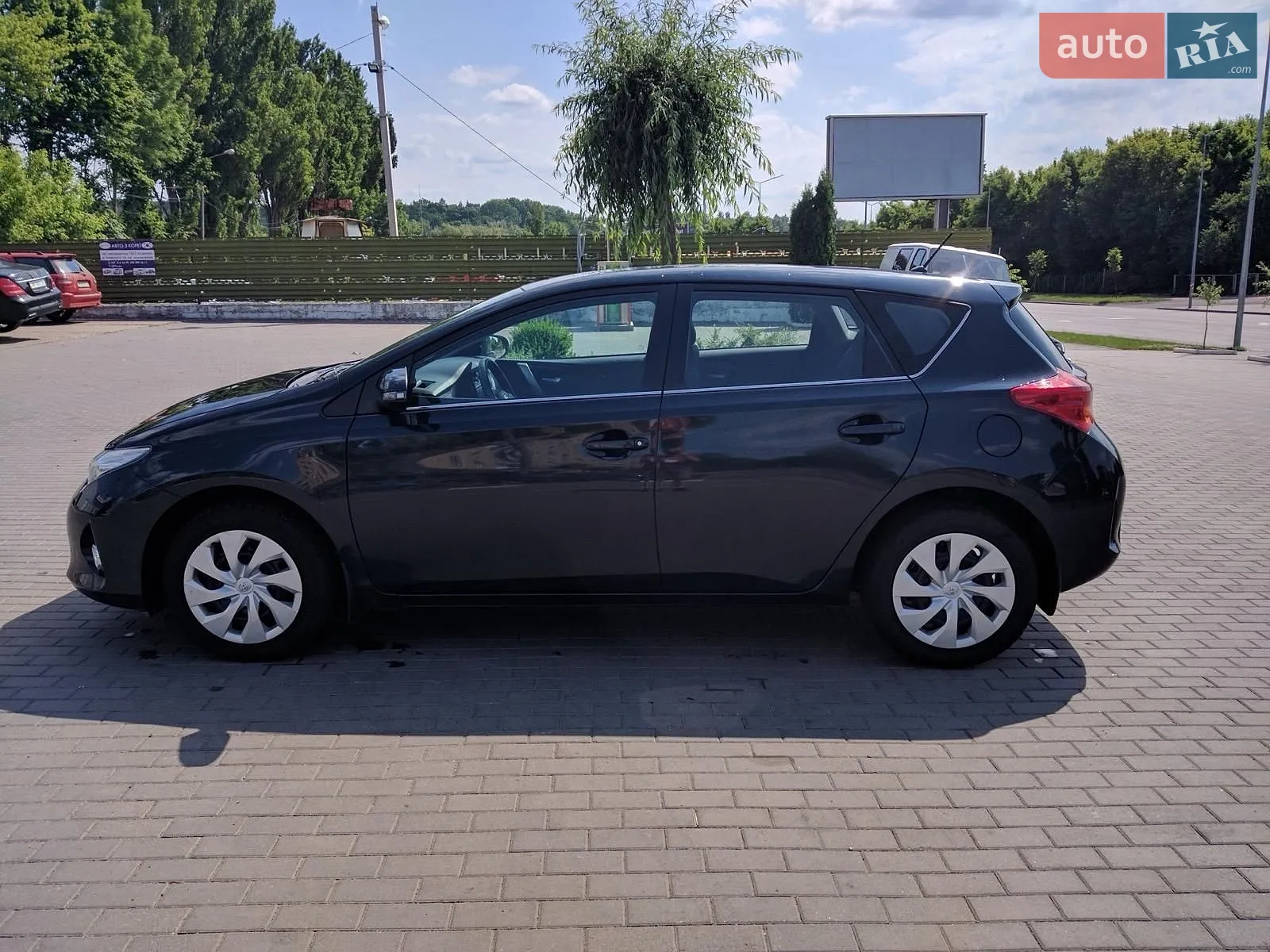 Toyota Auris, 2013