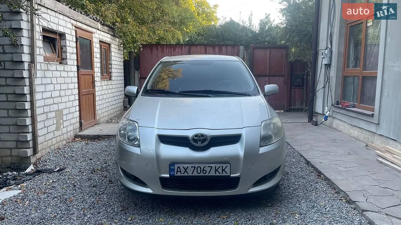 Toyota Auris, 2007