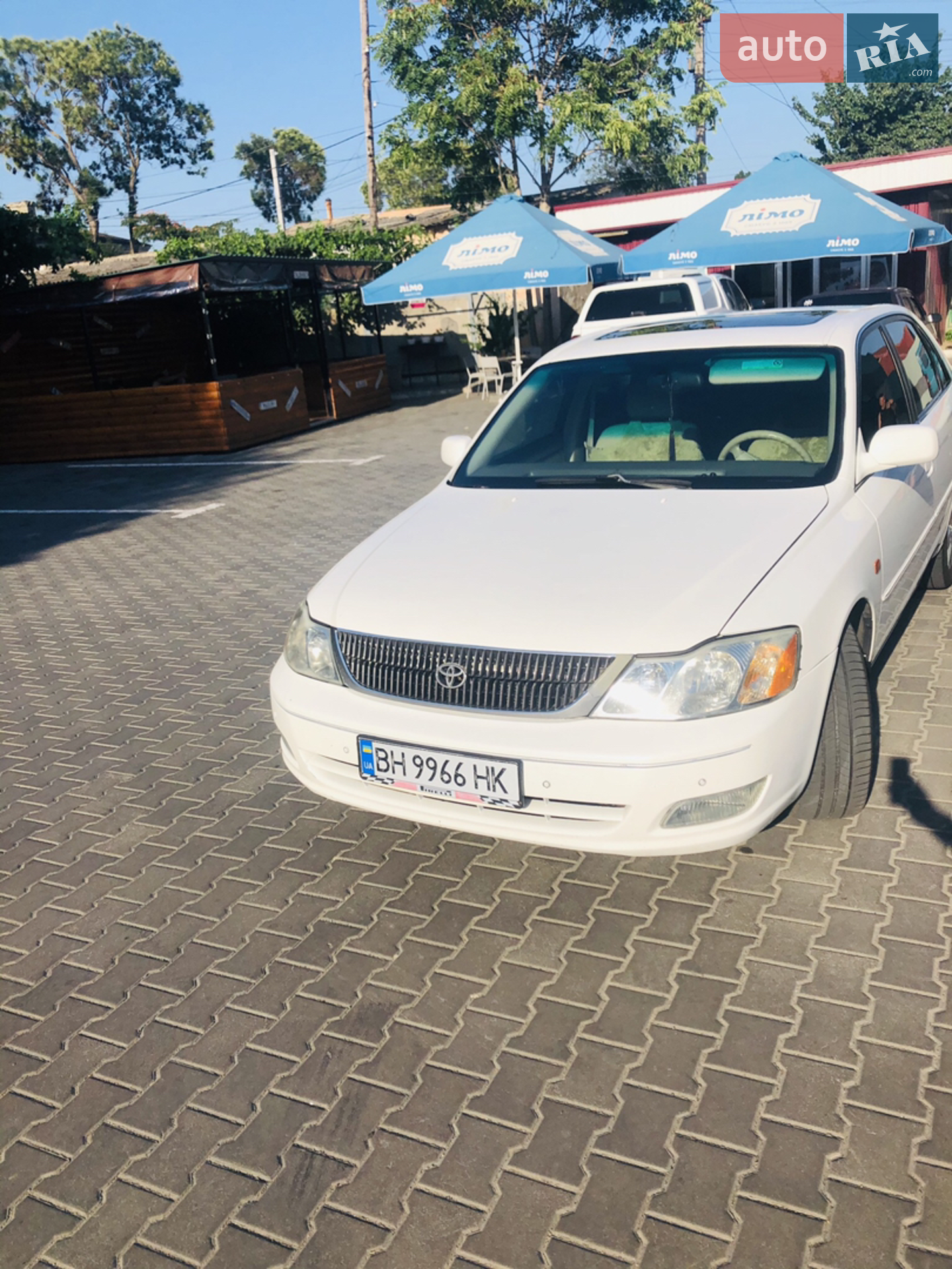 Toyota Avalon, 2002