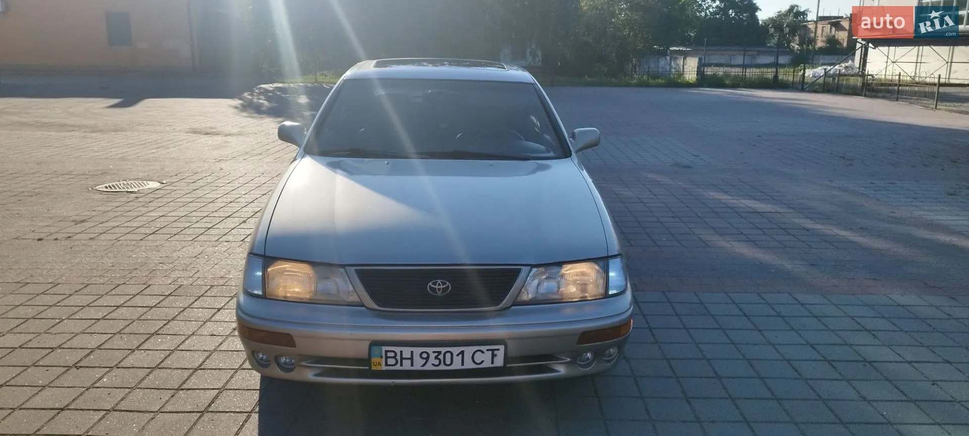 Toyota Avalon, 1996