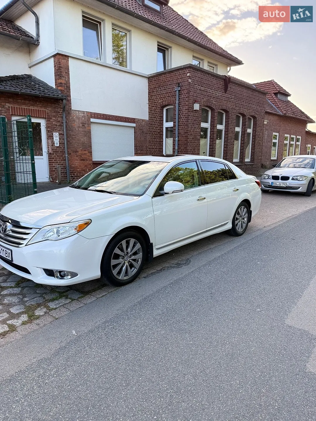 Toyota Avalon, 2011