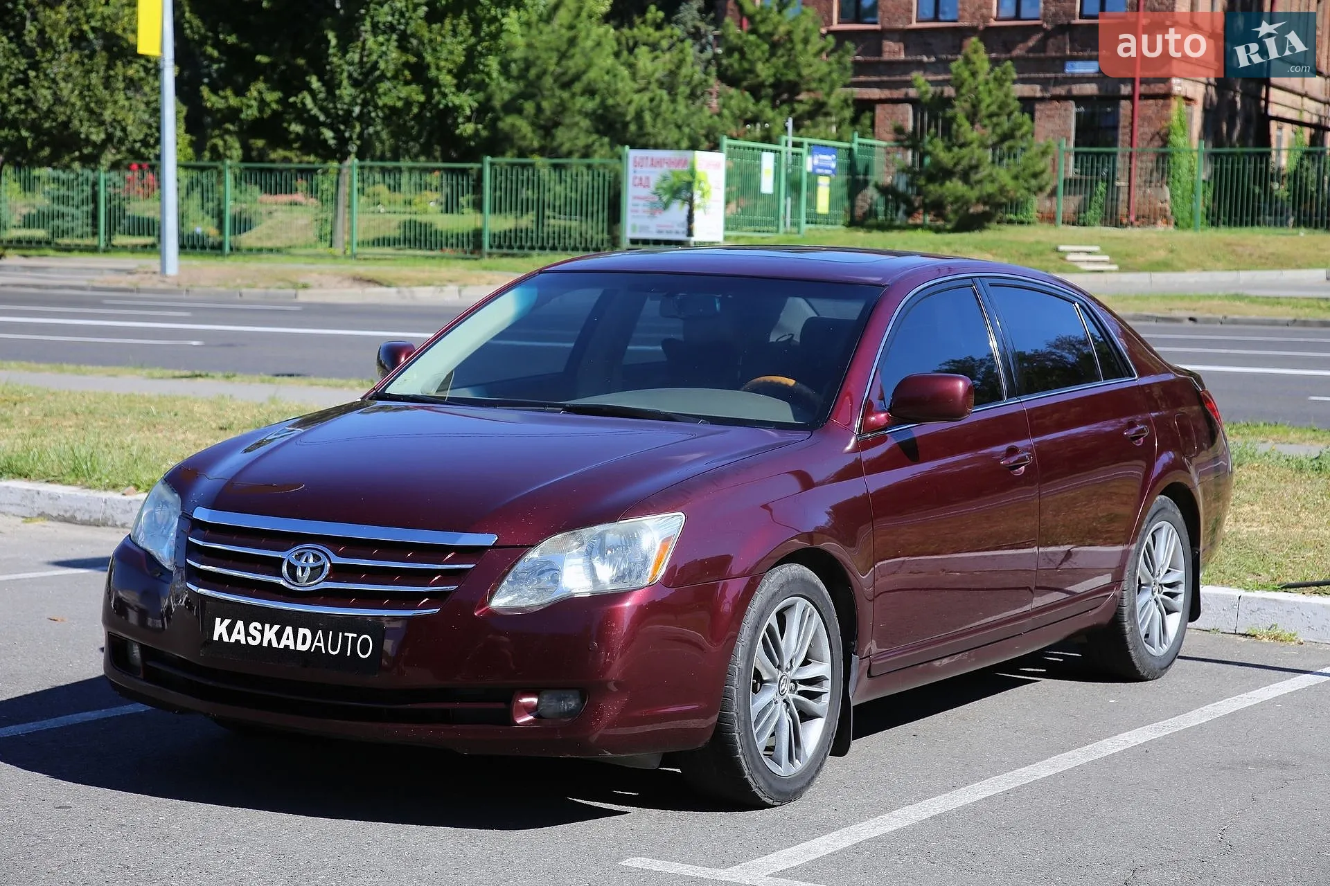 Toyota Avalon, 2006