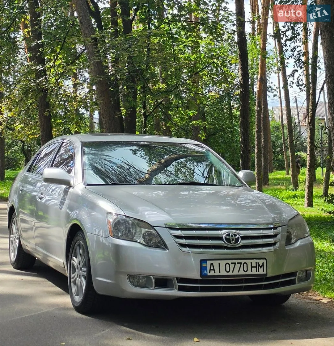 Toyota Avalon, 2005