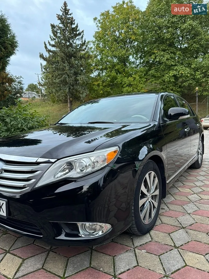 Toyota Avalon, 2011