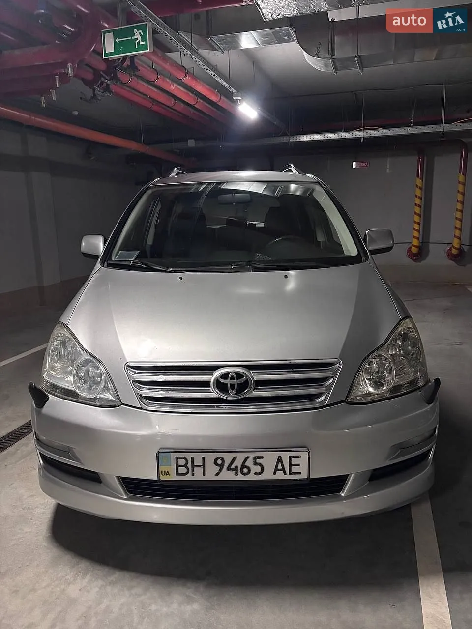 Toyota Avensis Verso, 2004