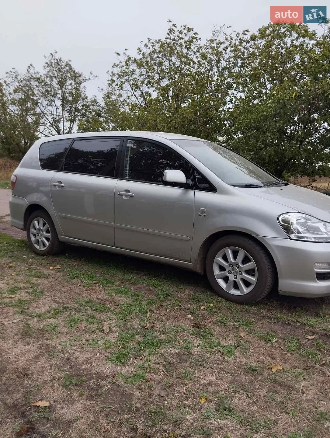 Toyota Avensis Verso, 2003
