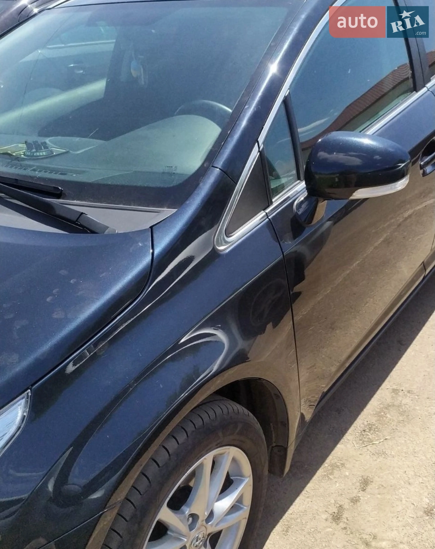 Toyota Avensis, 2011