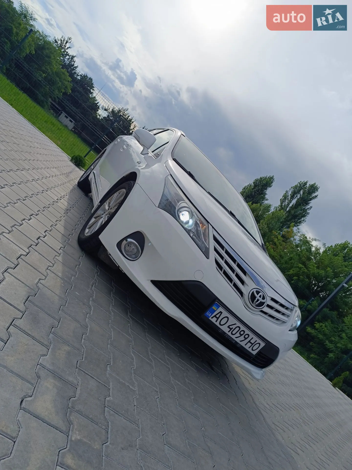 Toyota Avensis, 2011