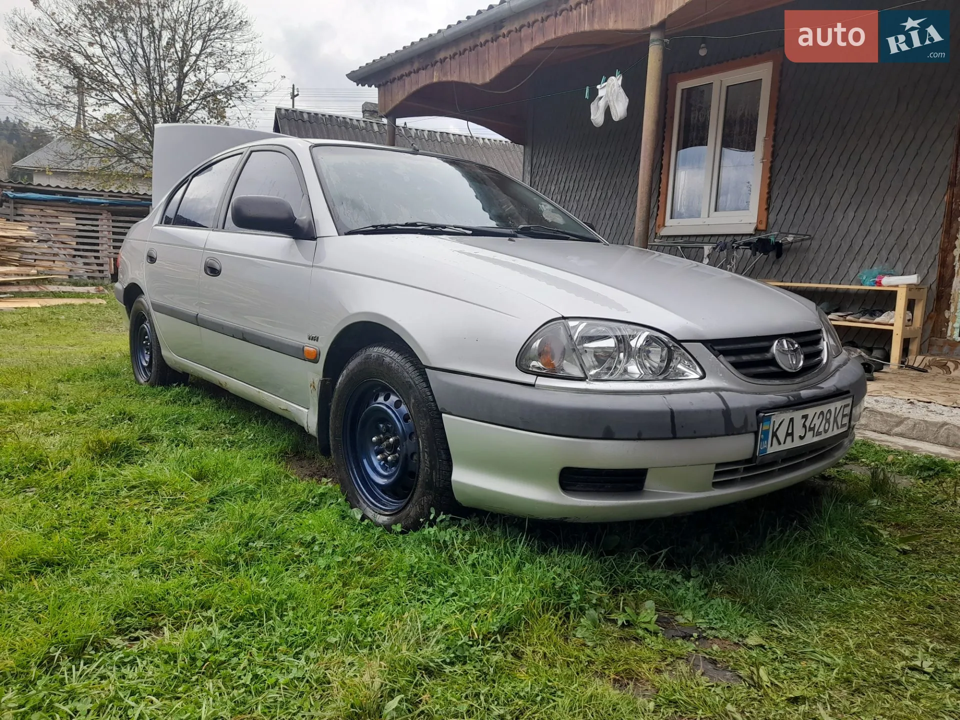 Toyota Avensis, 2002