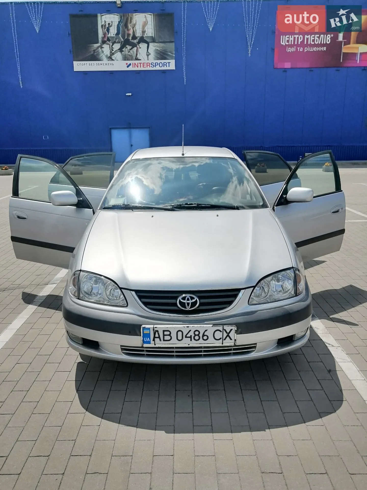 Toyota Avensis, 2002