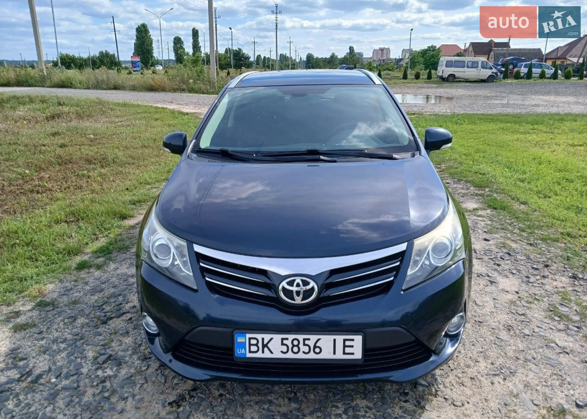 Toyota Avensis, 2012
