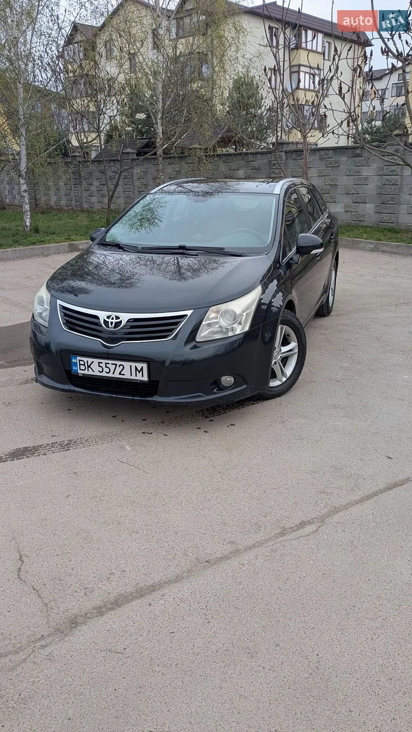 Toyota Avensis, 2010