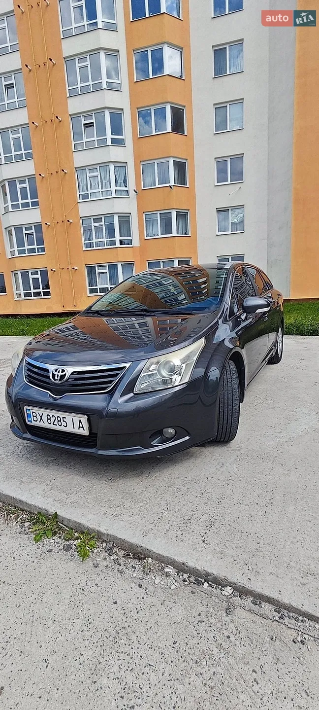 Toyota Avensis, 2010