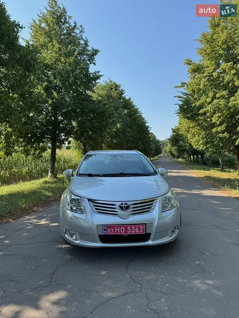 Toyota Avensis, 2010