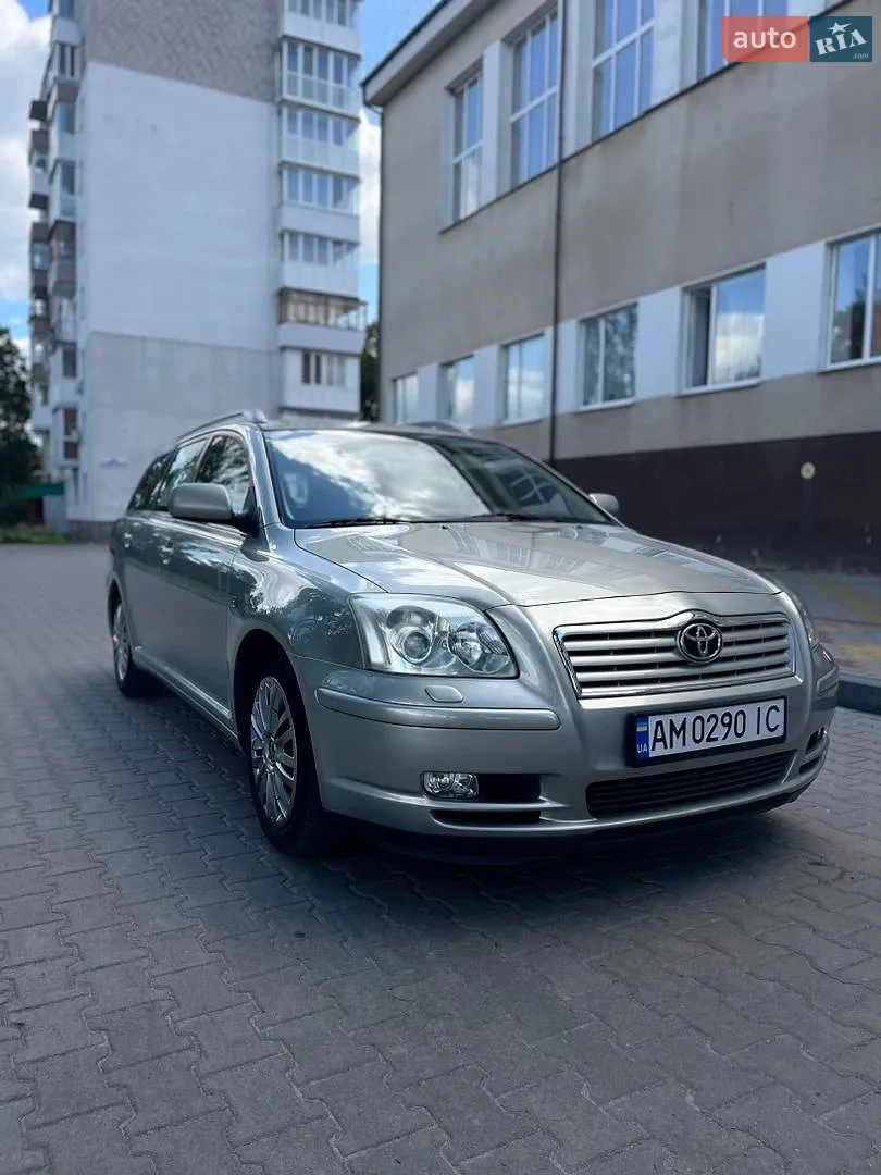 Toyota Avensis, 2004