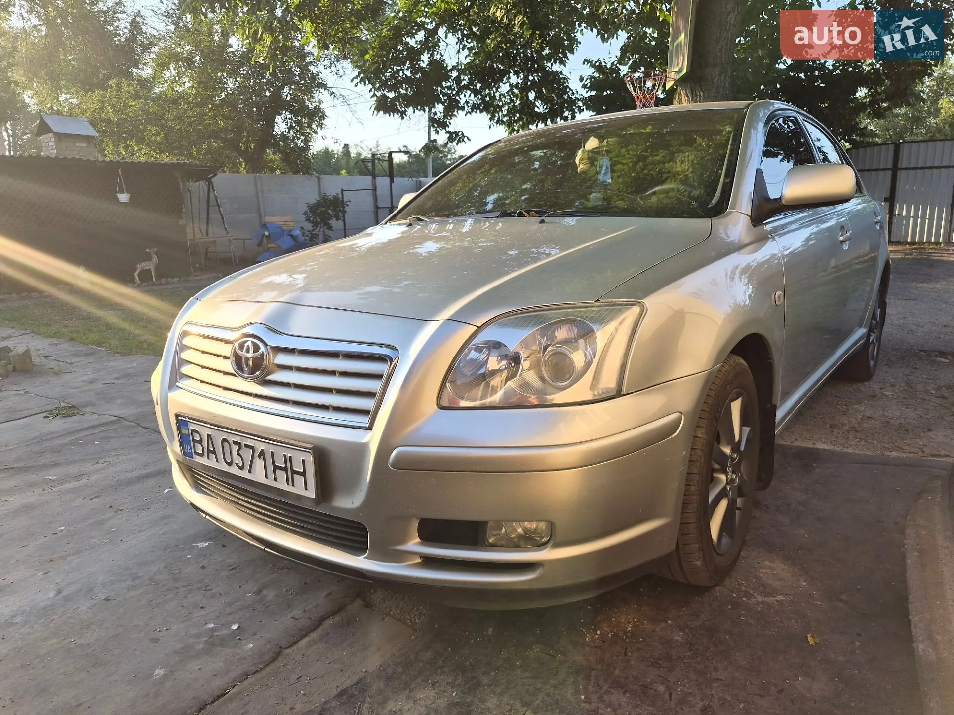 Toyota Avensis, 2004