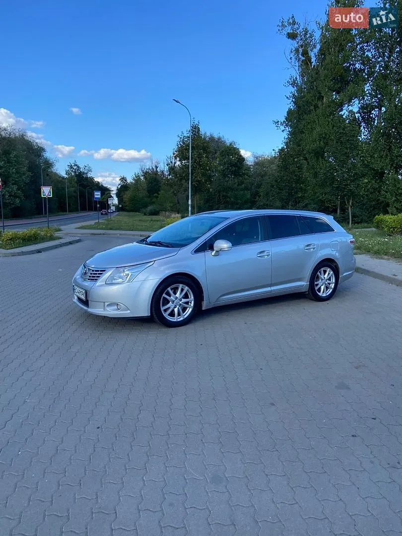 Toyota Avensis, 2010