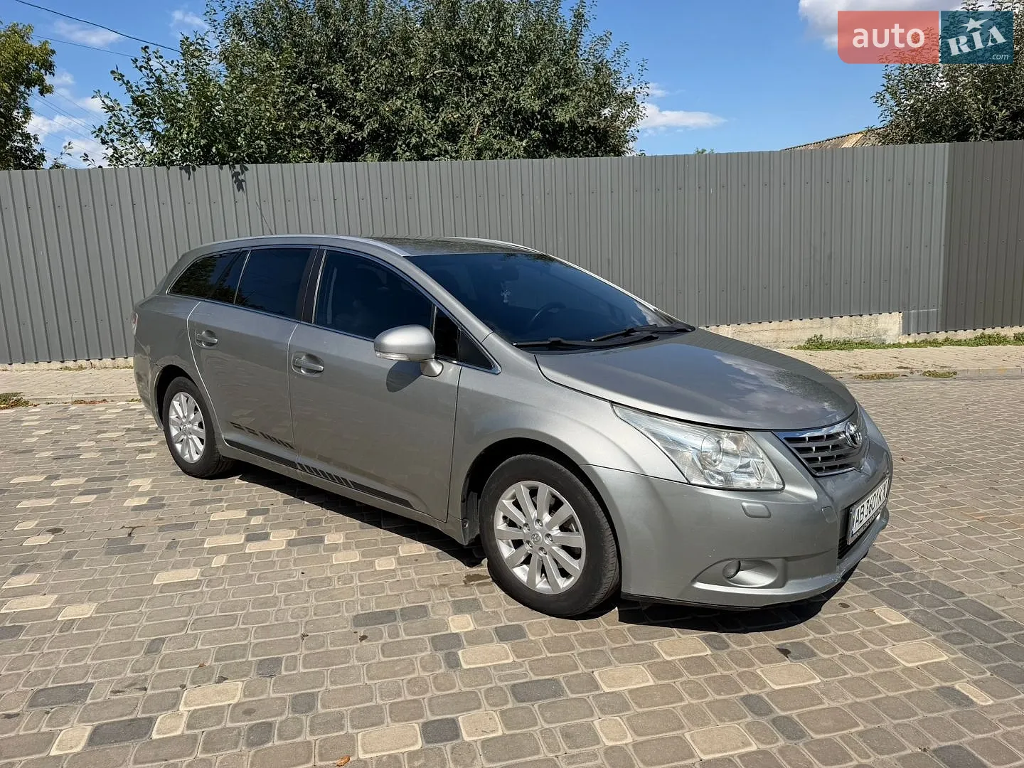 Toyota Avensis, 2010