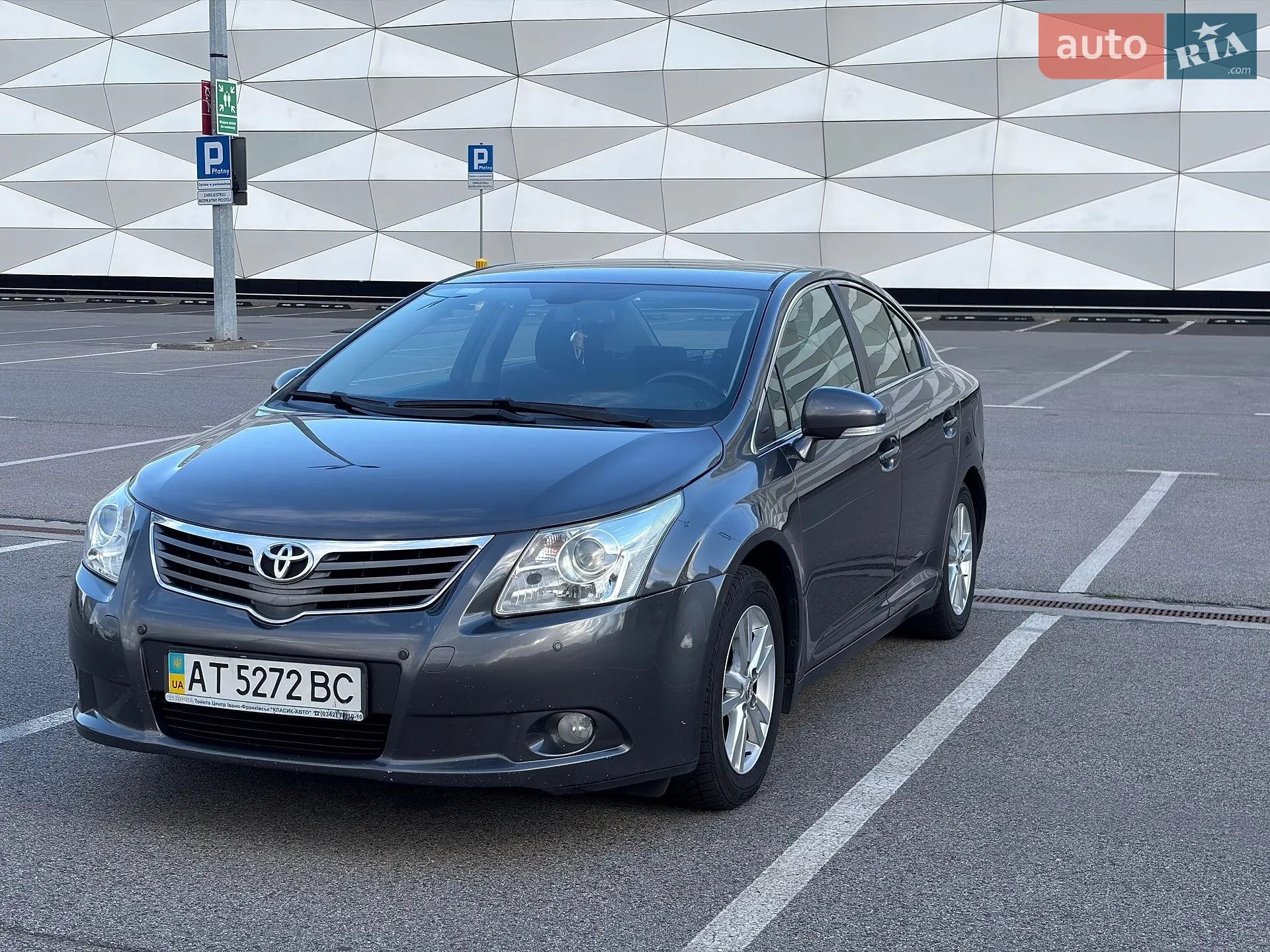 Toyota Avensis, 2011