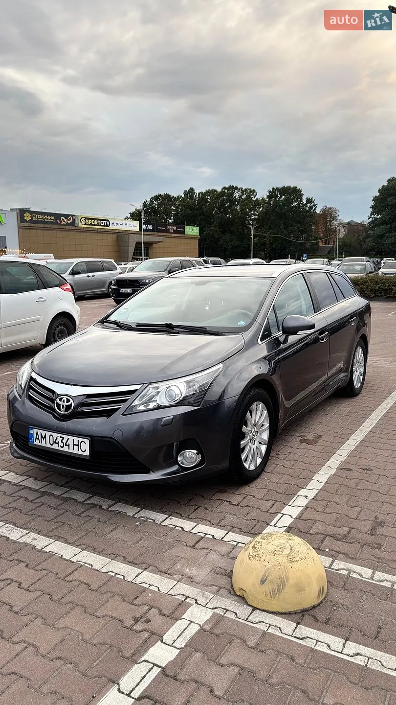 Toyota Avensis, 2013