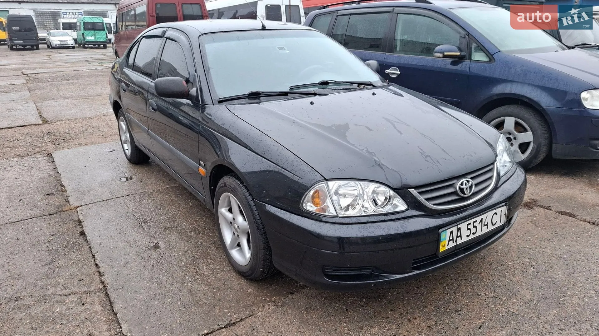 Toyota Avensis, 2001