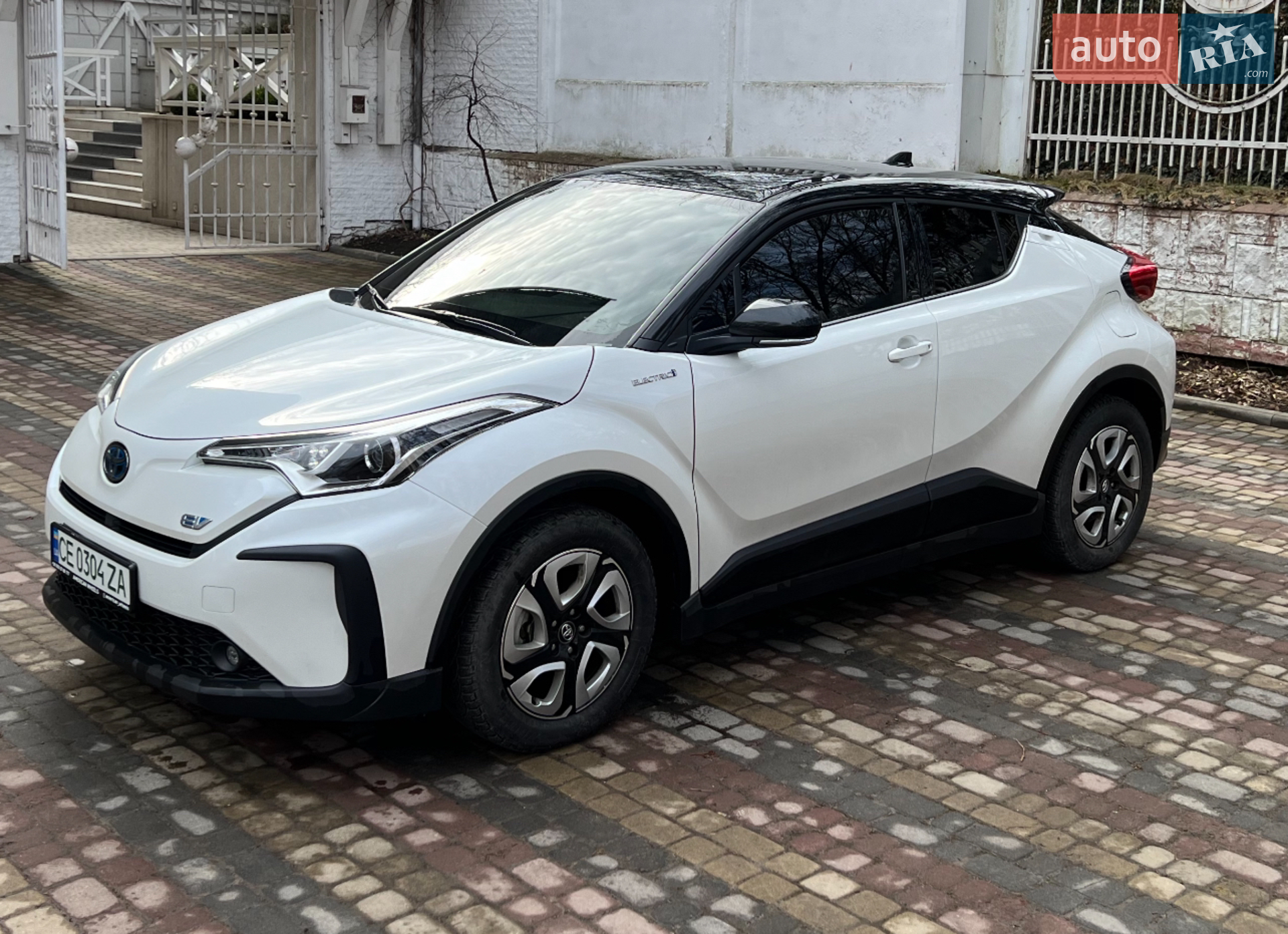 Toyota C-HR EV, 2022