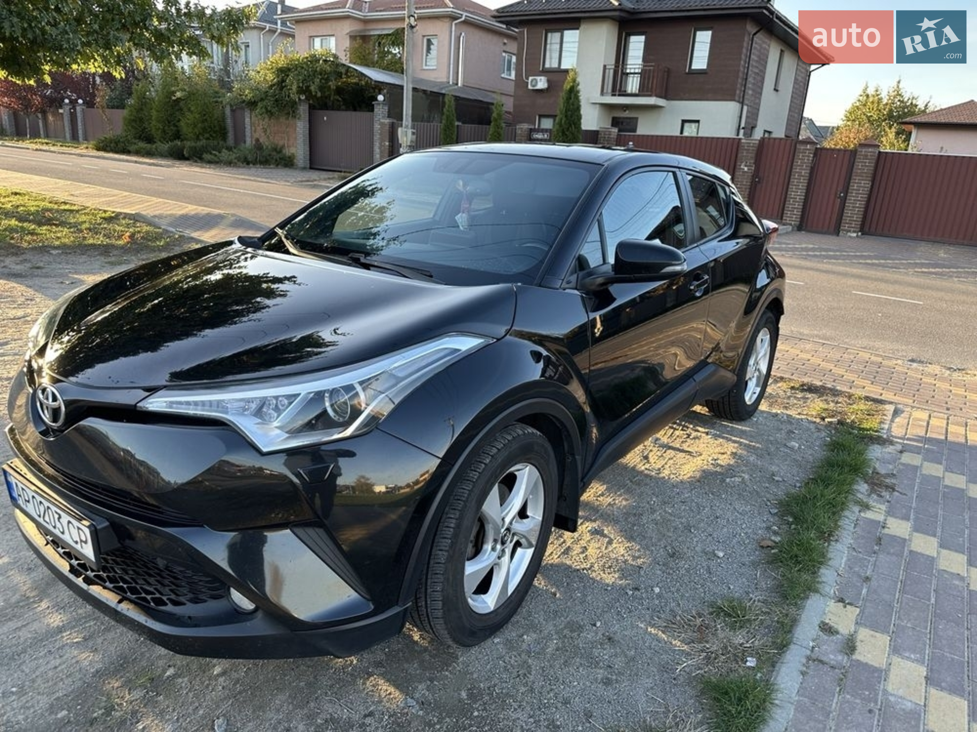Toyota C-HR, 2017