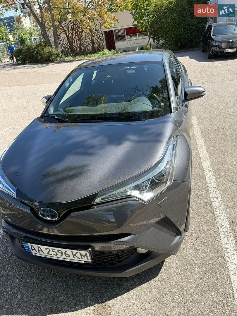 Toyota C-HR, 2019